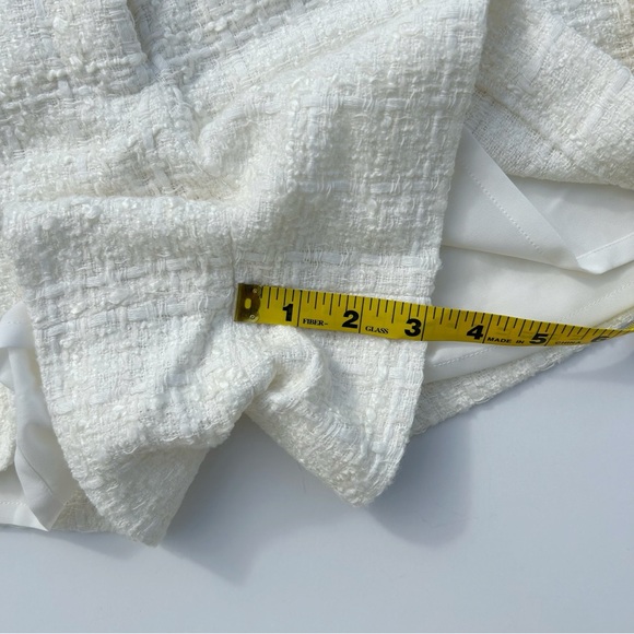 Veronica Beard Jazmin CreamTweed Shorts Size 8 - Picture 12 of 13